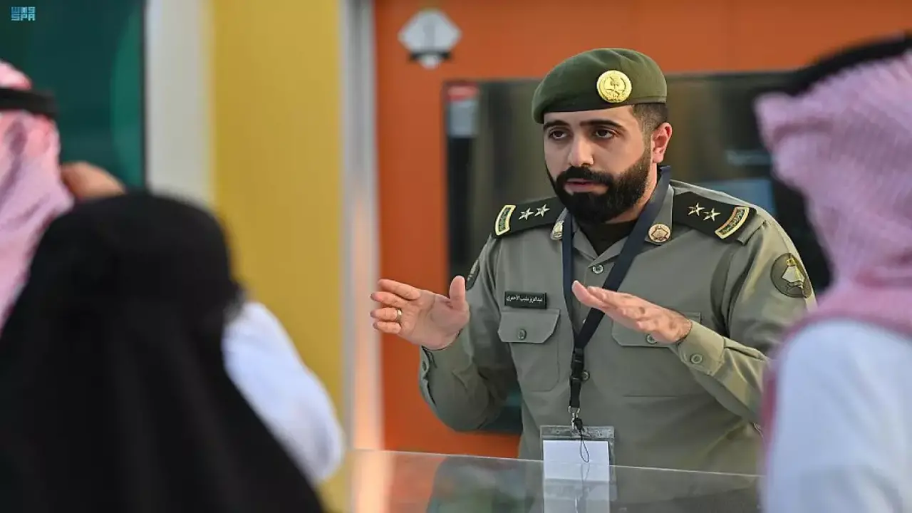 الجوازات السعودية تحدد مواعيد عمل فروعها خلال إجازة عيد الفطر 1447هـ